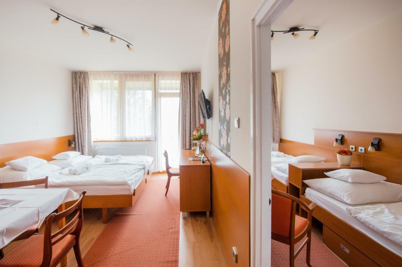 Apartman Hotel Bük Rom bilde